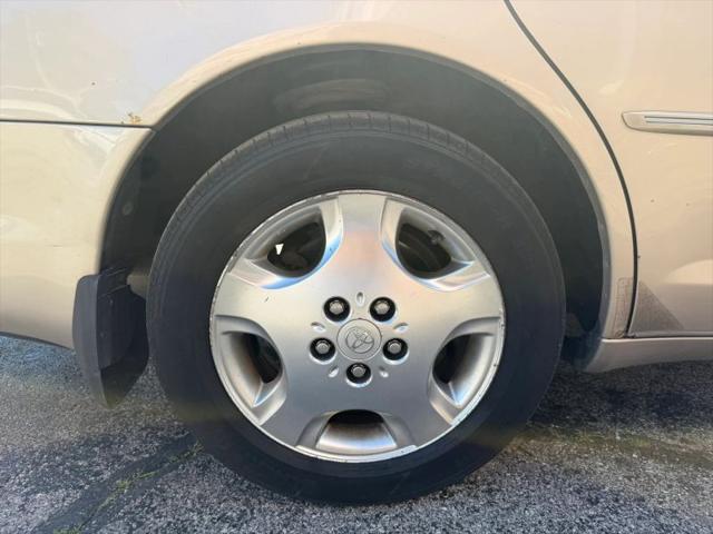 2004 Toyota Avalon XL