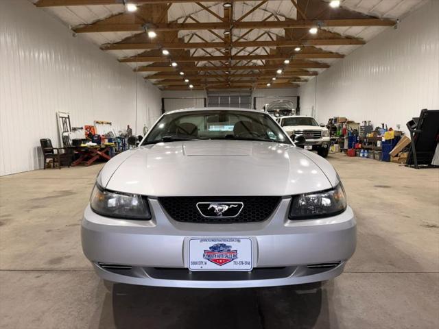 2004 Ford Mustang Base