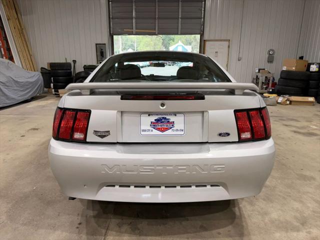 2004 Ford Mustang Base