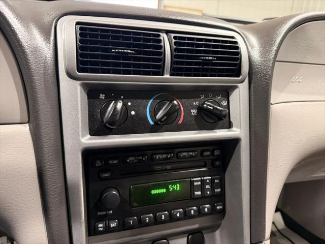 2004 Ford Mustang Base