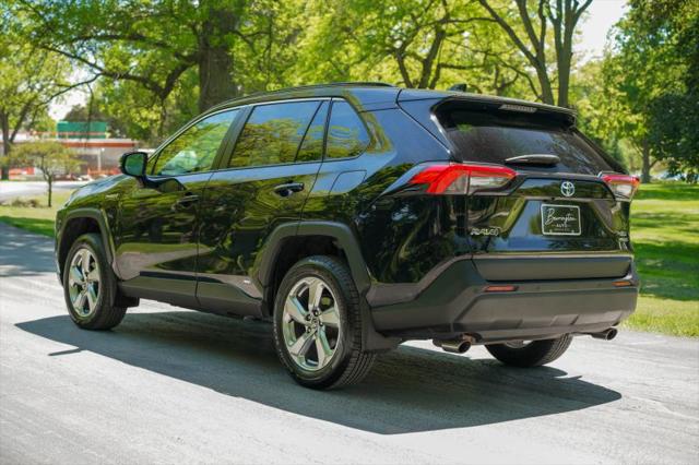 2021 Toyota RAV4 Hybrid XLE Premium
