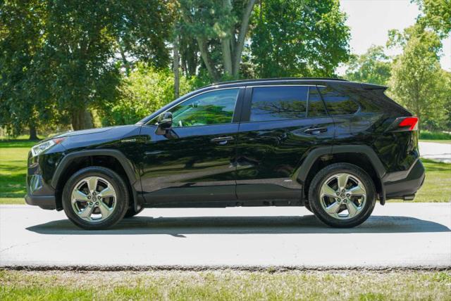 2021 Toyota RAV4 Hybrid XLE Premium
