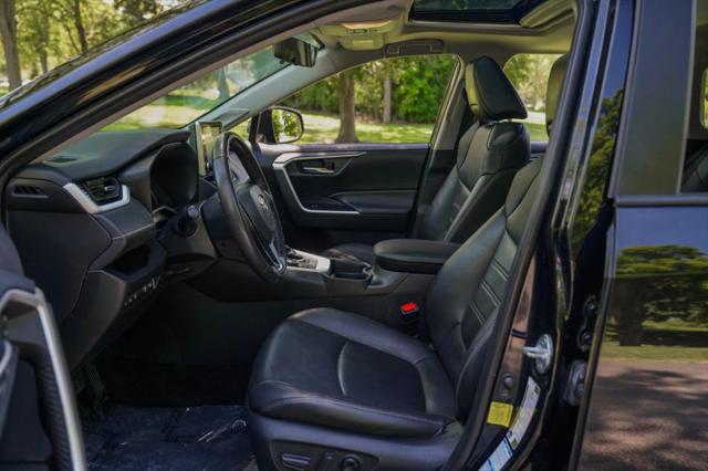 2021 Toyota RAV4 Hybrid XLE Premium