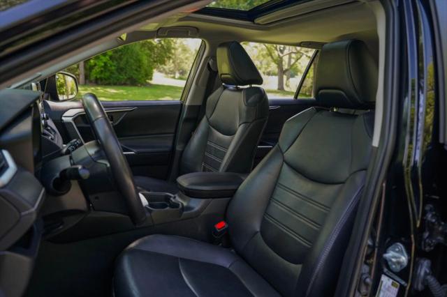 2021 Toyota RAV4 Hybrid XLE Premium