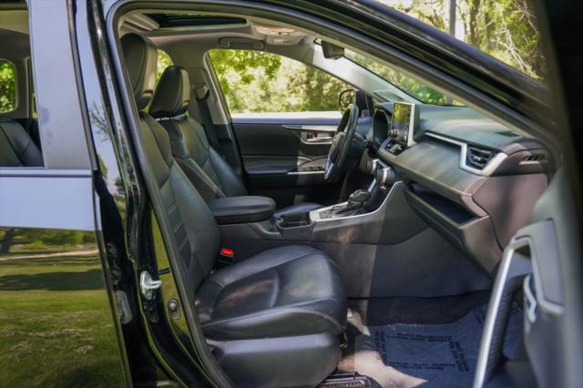 2021 Toyota RAV4 Hybrid XLE Premium