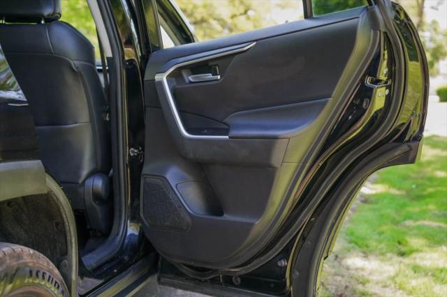 2021 Toyota RAV4 Hybrid XLE Premium