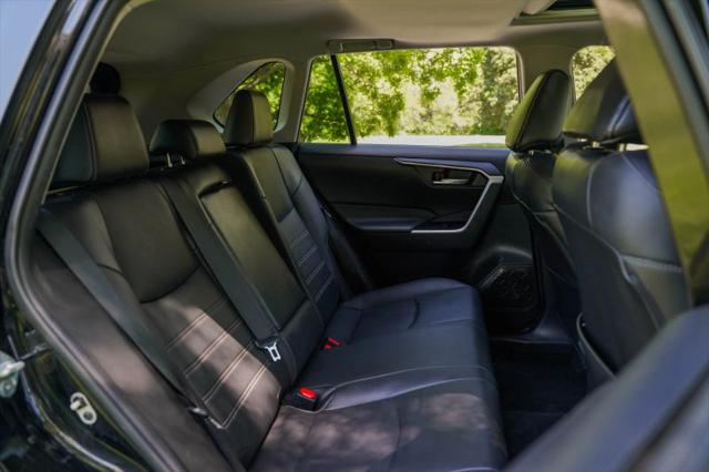 2021 Toyota RAV4 Hybrid XLE Premium
