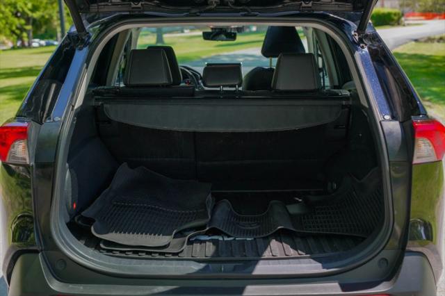 2021 Toyota RAV4 Hybrid XLE Premium