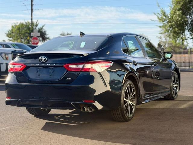 2020 Toyota Camry SE