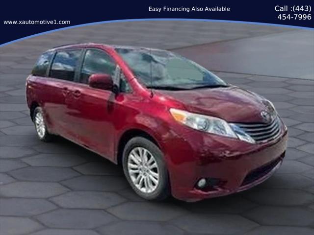 2014 Toyota Sienna XLE V6 8 Passenger
