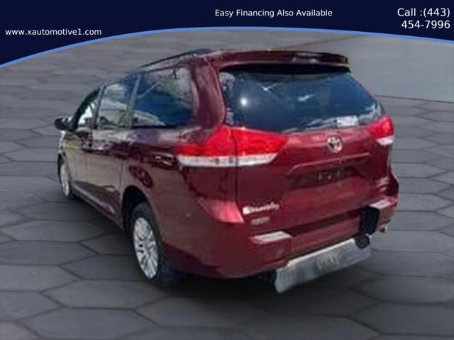2014 Toyota Sienna XLE V6 8 Passenger