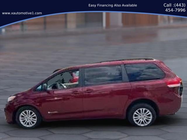 2014 Toyota Sienna XLE V6 8 Passenger