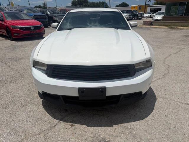 2011 Ford Mustang V6