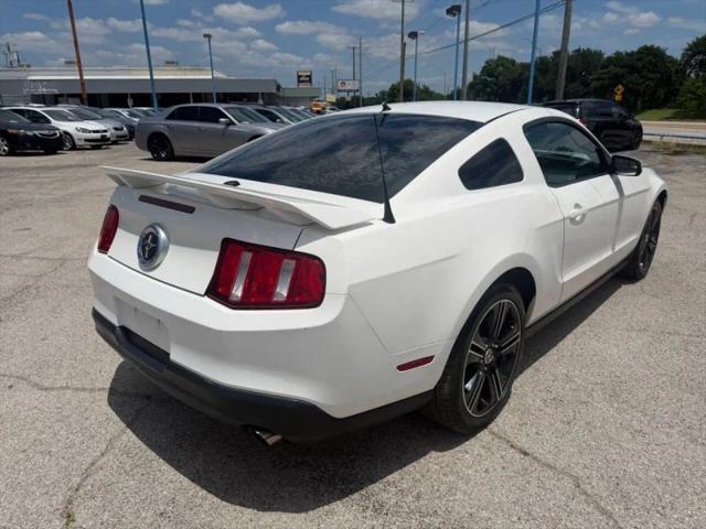 2011 Ford Mustang V6