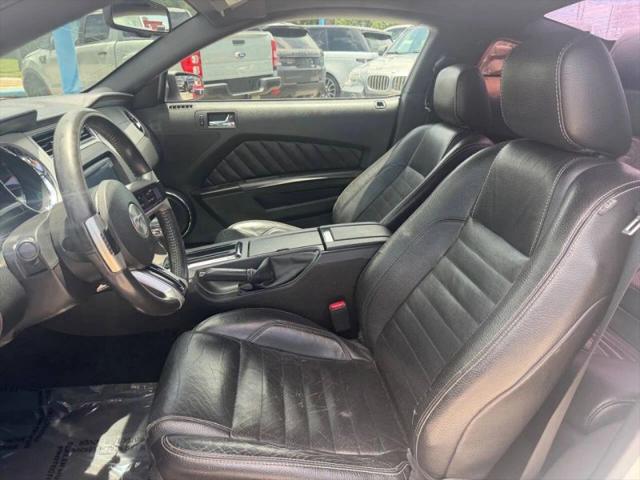 2011 Ford Mustang V6
