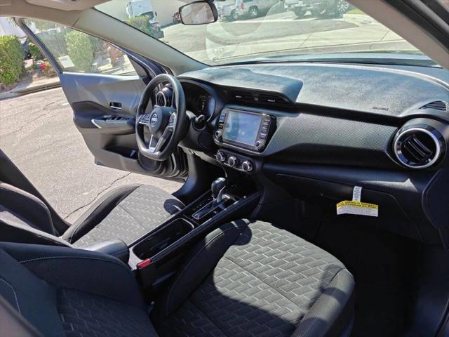 2024 Nissan Kicks SV Xtronic CVT
