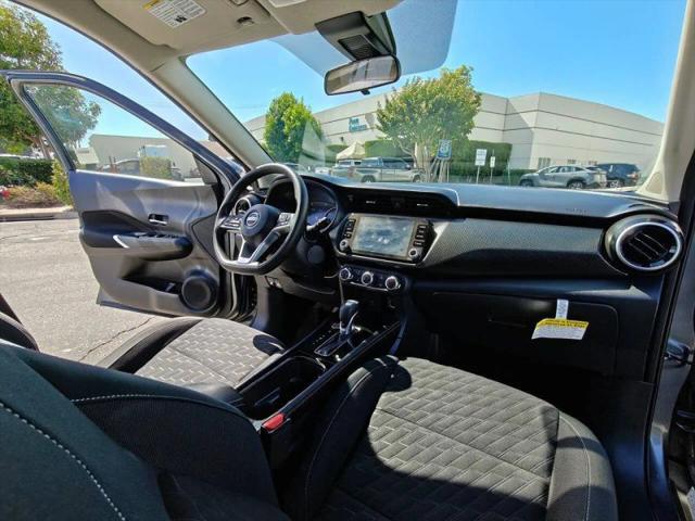 2024 Nissan Kicks SV Xtronic CVT