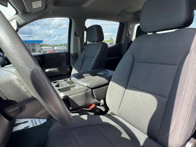 2022 Chevrolet Silverado 1500 4WD Crew Cab Short Bed Custom