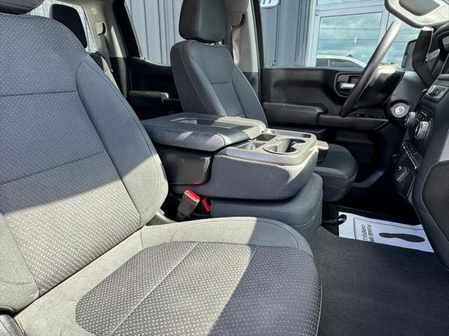 2022 Chevrolet Silverado 1500 4WD Crew Cab Short Bed Custom