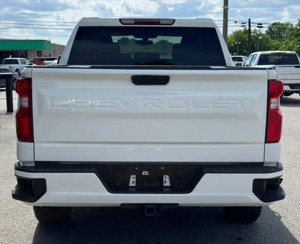 2022 Chevrolet Silverado 1500 4WD Crew Cab Short Bed Custom