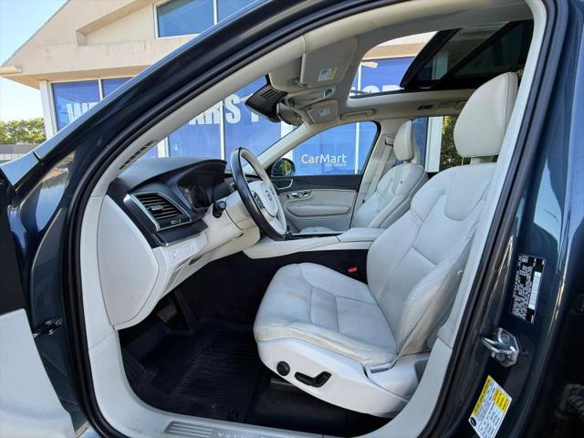 2020 Volvo XC90 T5 Momentum 7 Passenger