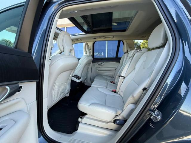 2020 Volvo XC90 T5 Momentum 7 Passenger