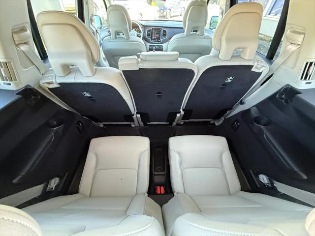 2020 Volvo XC90 T5 Momentum 7 Passenger