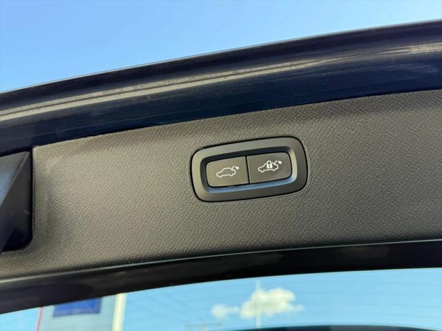 2020 Volvo XC90 T5 Momentum 7 Passenger