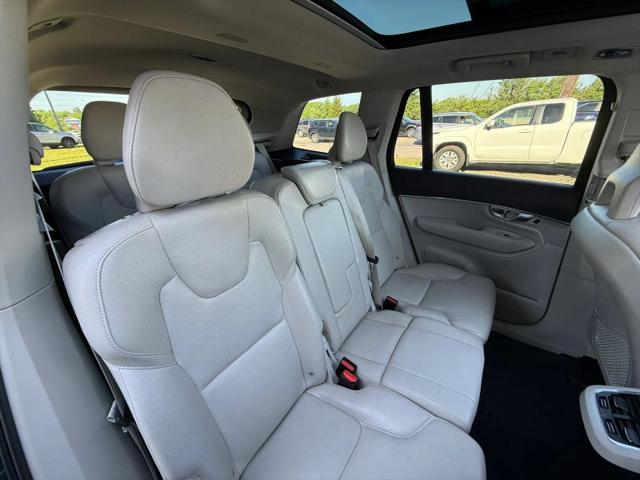 2020 Volvo XC90 T5 Momentum 7 Passenger