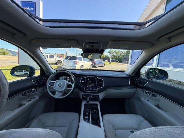 2020 Volvo XC90 T5 Momentum 7 Passenger