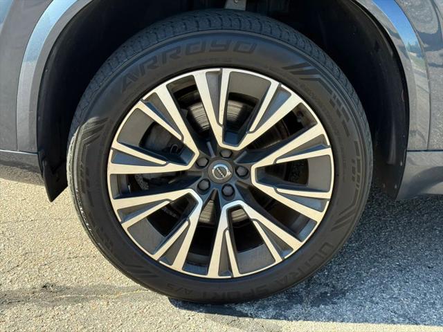 2020 Volvo XC90 T5 Momentum 7 Passenger