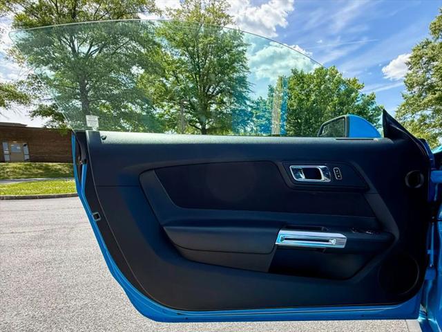 2017 Ford Mustang V6