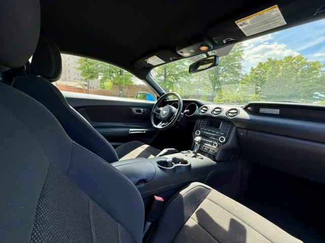 2017 Ford Mustang V6