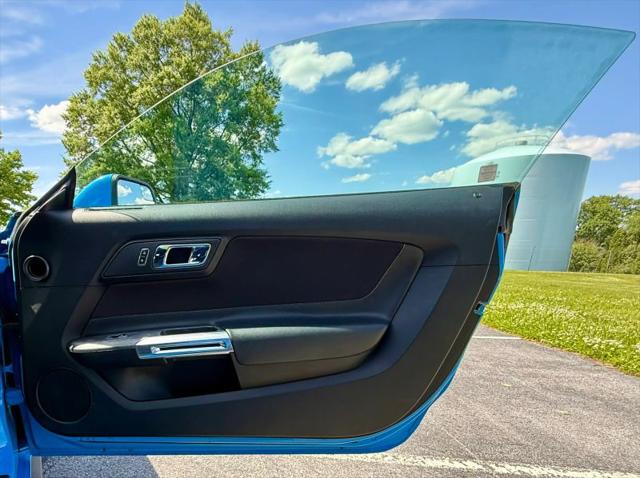 2017 Ford Mustang V6