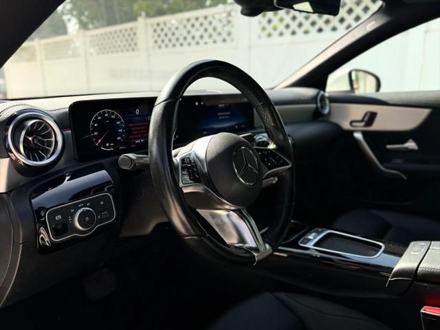 2025 Mercedes-Benz CLA 250 250