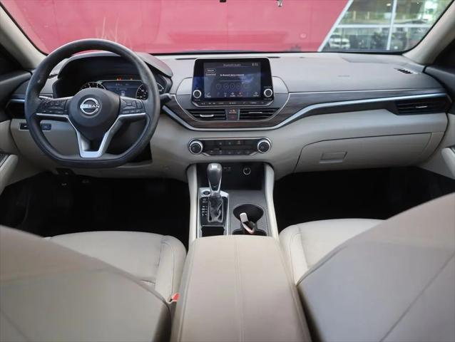 2025 Nissan Altima SV FWD