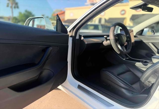 2020 Tesla Model 3 Standard Range Rear-Wheel Drive