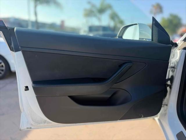 2020 Tesla Model 3 Standard Range Rear-Wheel Drive