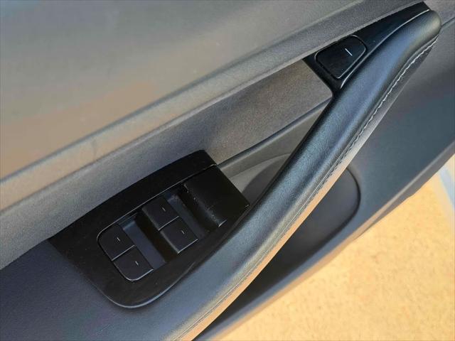 2020 Tesla Model 3 Standard Range Rear-Wheel Drive