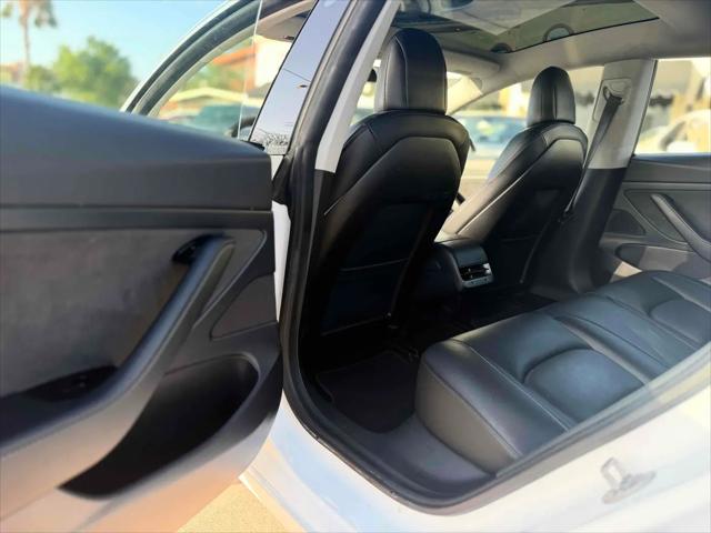 2020 Tesla Model 3 Standard Range Rear-Wheel Drive