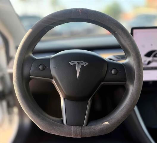2020 Tesla Model 3 Standard Range Rear-Wheel Drive