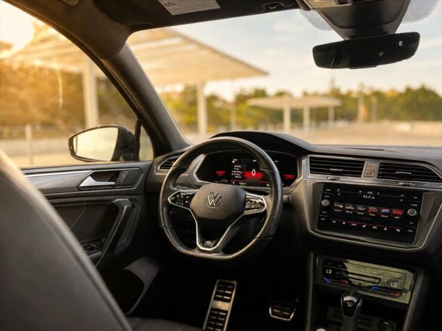 2022 Volkswagen Tiguan 2.0T SE R-Line Black
