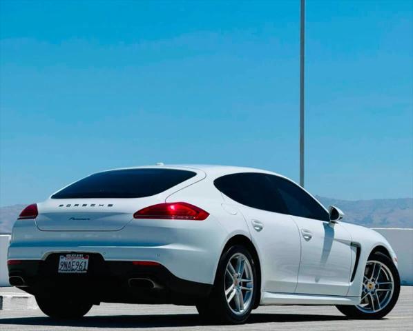 2016 Porsche Panamera Edition