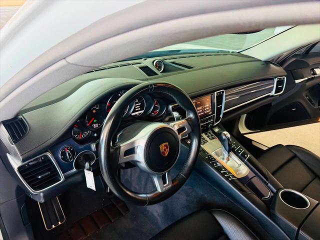 2016 Porsche Panamera Edition