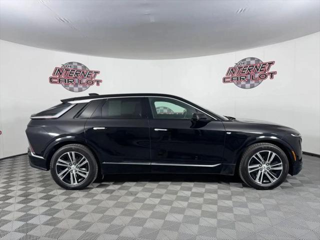 2024 Cadillac iQ Luxury w/1SC
