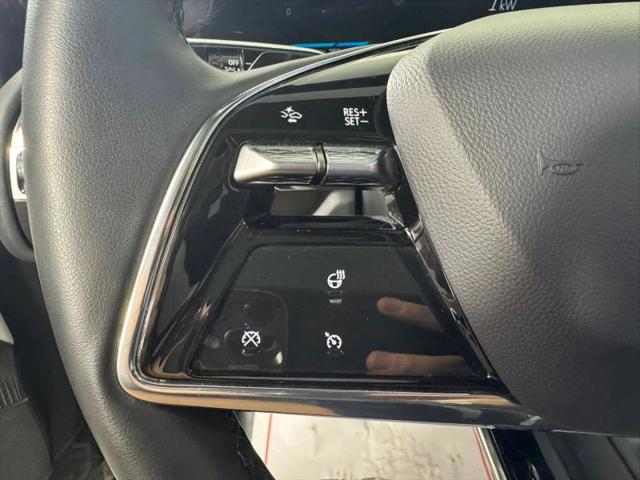 2024 Cadillac iQ Luxury w/1SC