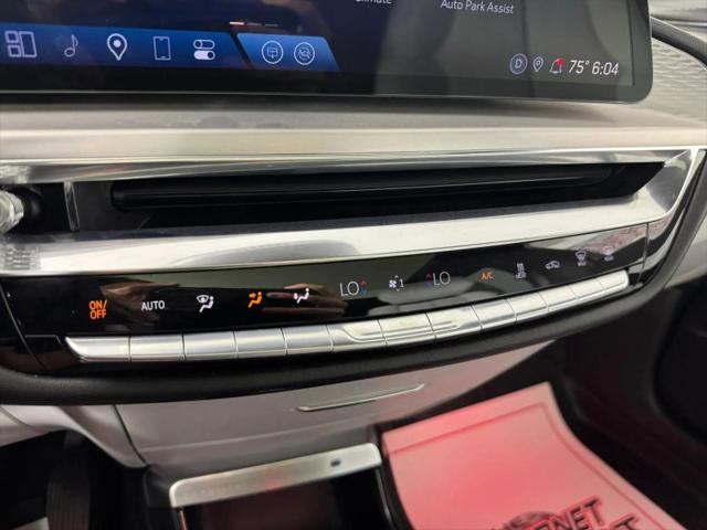 2024 Cadillac iQ Luxury w/1SC