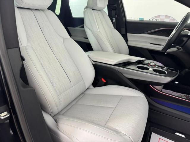 2024 Cadillac iQ Luxury w/1SC