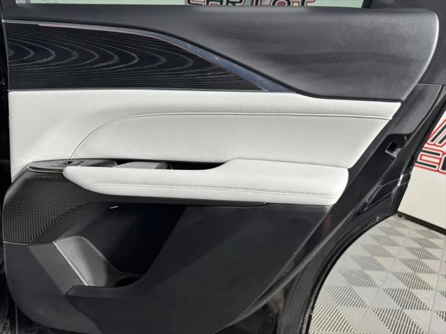2024 Cadillac iQ Luxury w/1SC