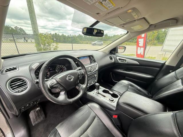 2018 Nissan Pathfinder SL